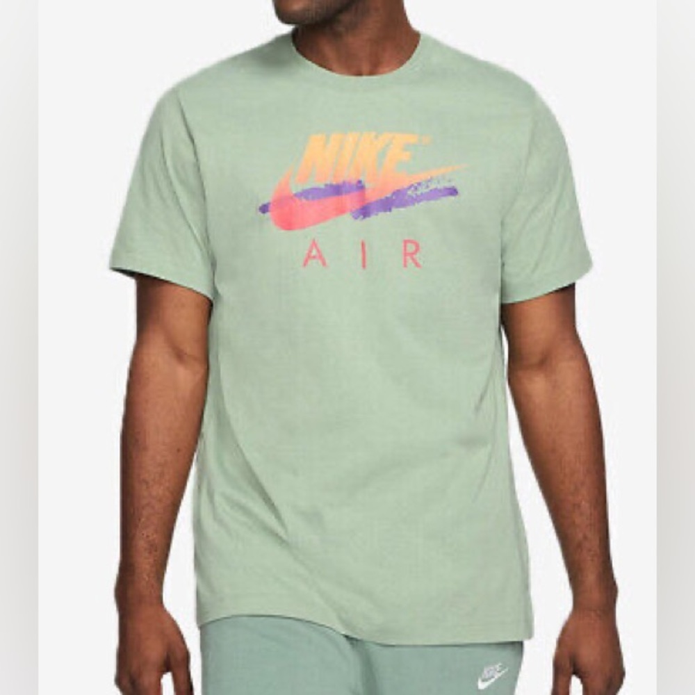 Men’s Nike DNA Futura Tee small